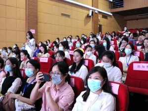 如何通过讲解员技能测试成为合格讲解员（掌握关键技巧，提升表达能力）